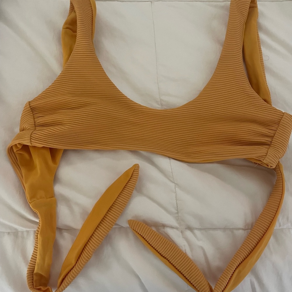 Of One Sea XS ribbed bikini top.